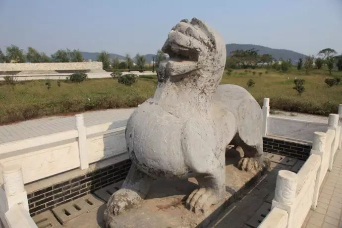 南京香烟_香烟南京金陵十二钗多少钱一包_香烟南京炫赫门