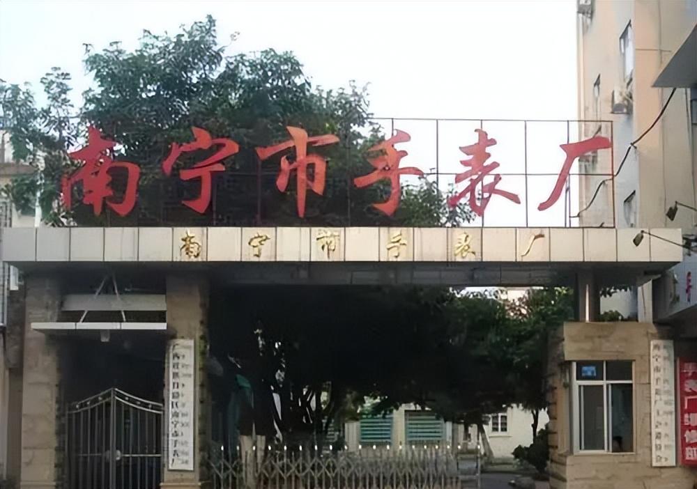 香烟甲天下多少钱一包_甲天下香烟_香烟甲天下所有品牌