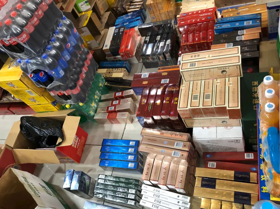 香烟中华金中支售价多少_中华香烟_香烟中华价格表和图片