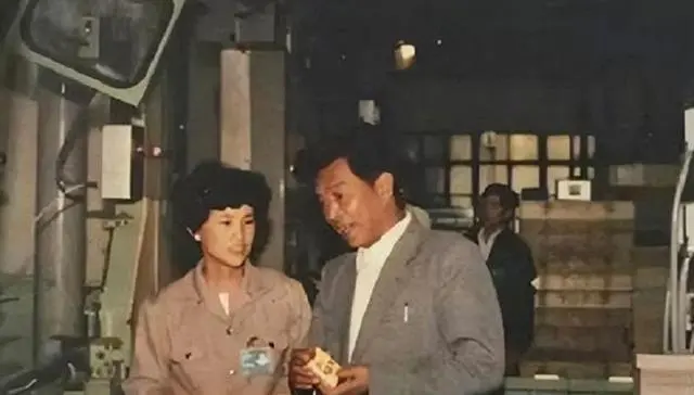 烟红塔山多少钱一包_红塔山香烟_香烟红塔山