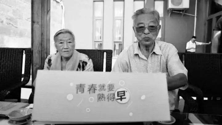 香烟红梅多少钱_香烟红梅真实图片_红梅香烟