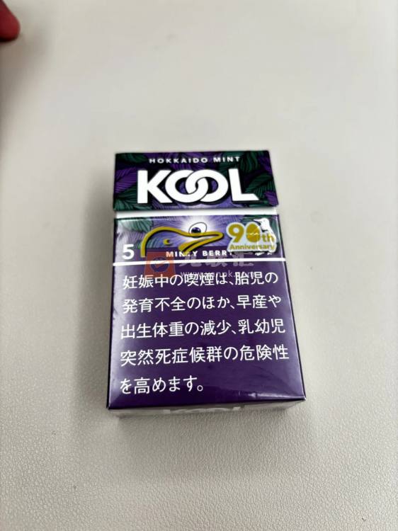 KOOL(蓝莓爆珠8毫克日税版)相册